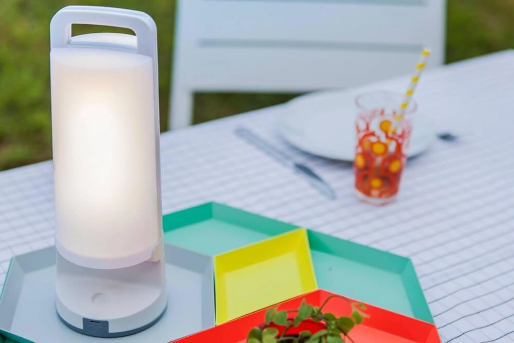 Solar table lamp Dragonfly white Lutec 4250294310897
