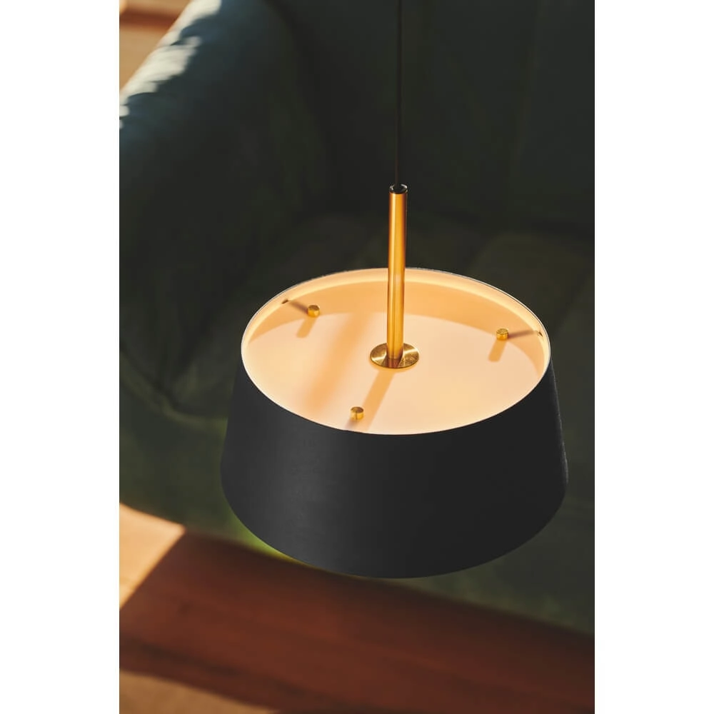 Sleek pendant lamp Clasi black Ø 29cm Nordlux 5704924015922