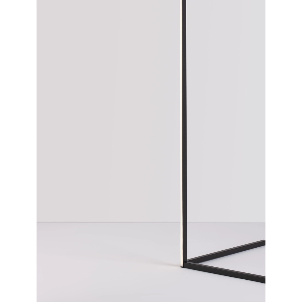 Floor lamp V-Line black Lyora 5212017433404