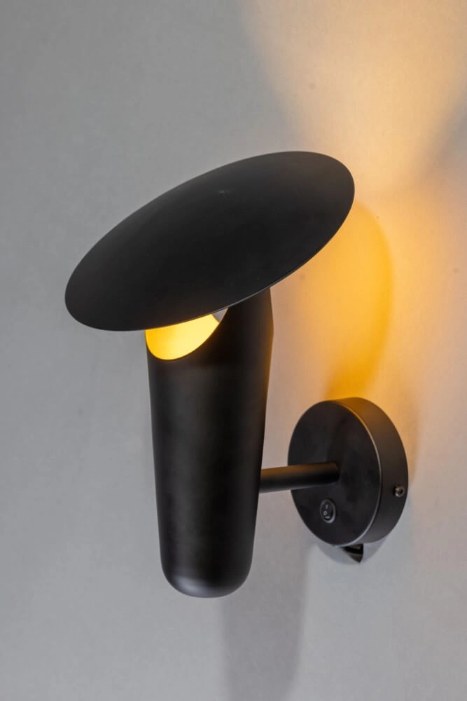 Modern wall lamp The Britt black with gold ETH 8720195304418