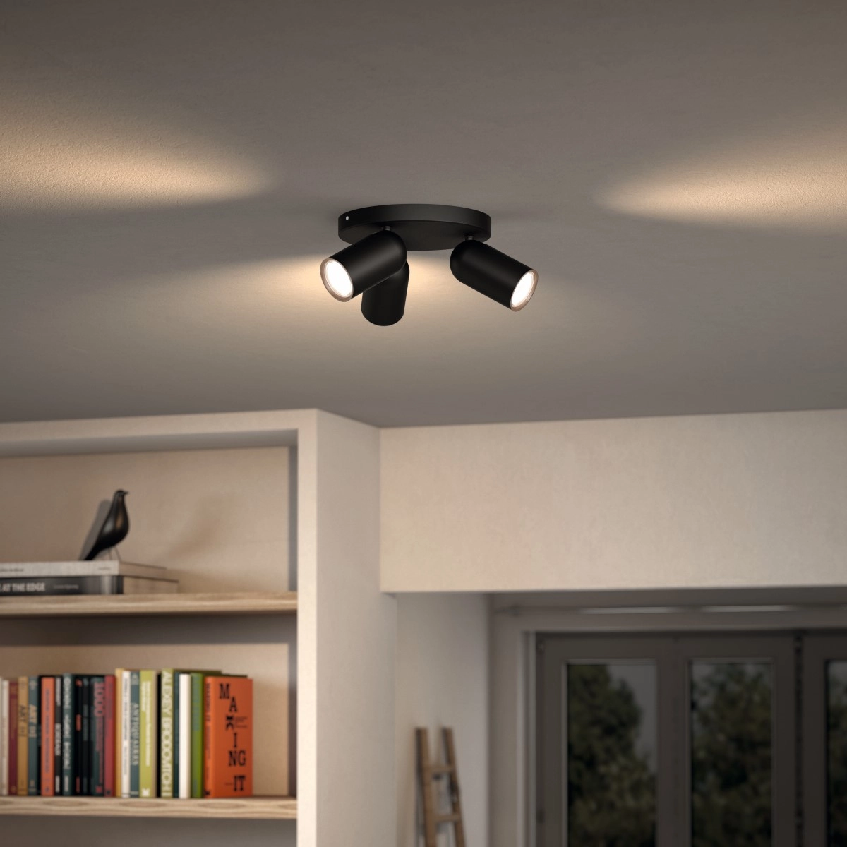Surface-mounted spot Pongee 3-light black Philips 8718696164846