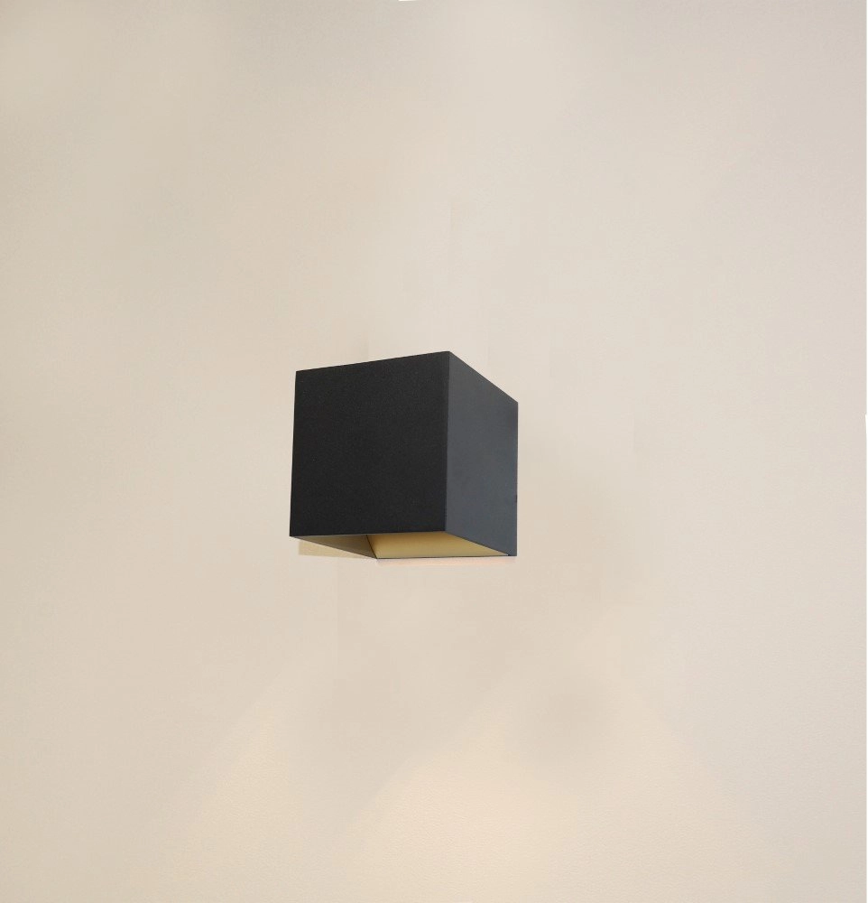 Black wall spot Gymm