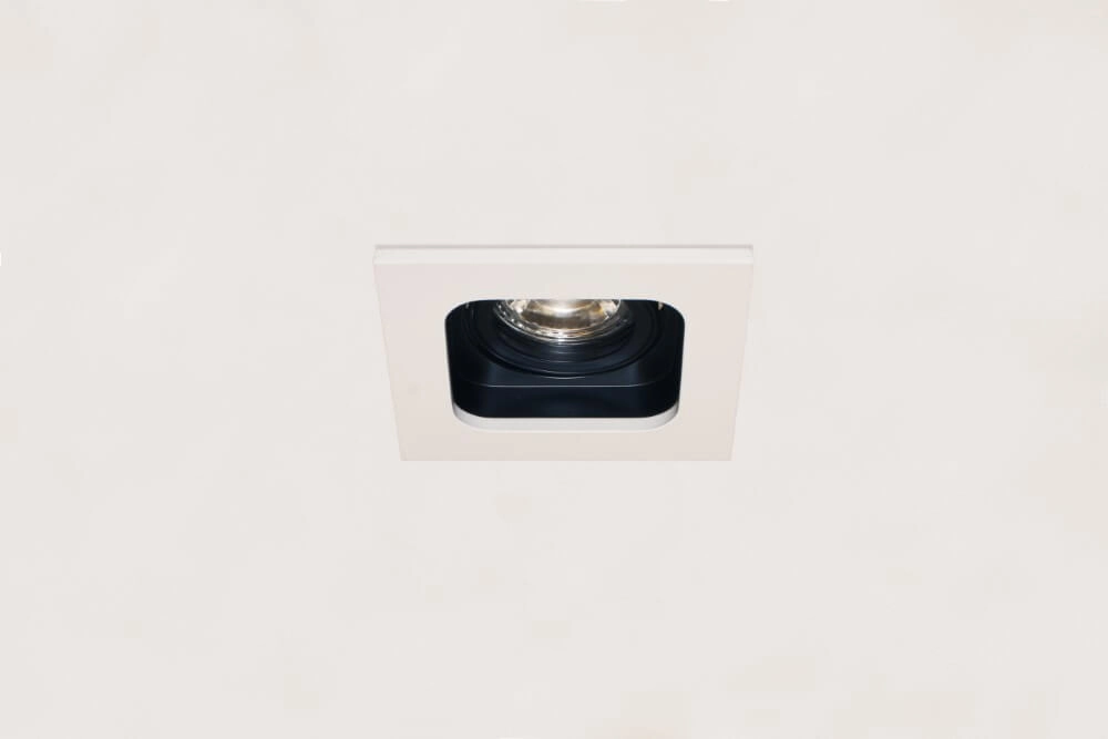 Downlighter Moggio white with black Artdelight 8719831735648