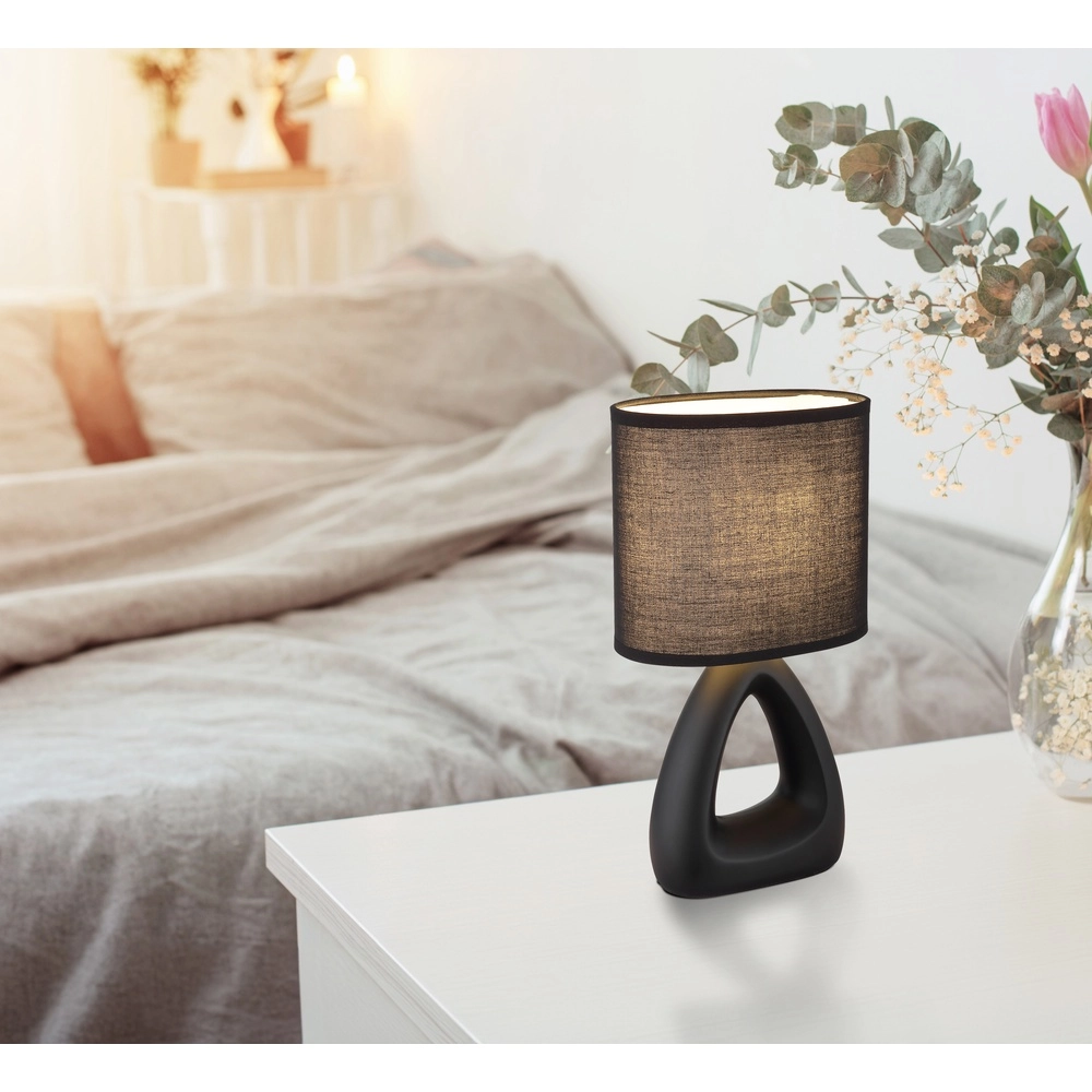 Design table lamp Triangle Black Globo 9007371478514