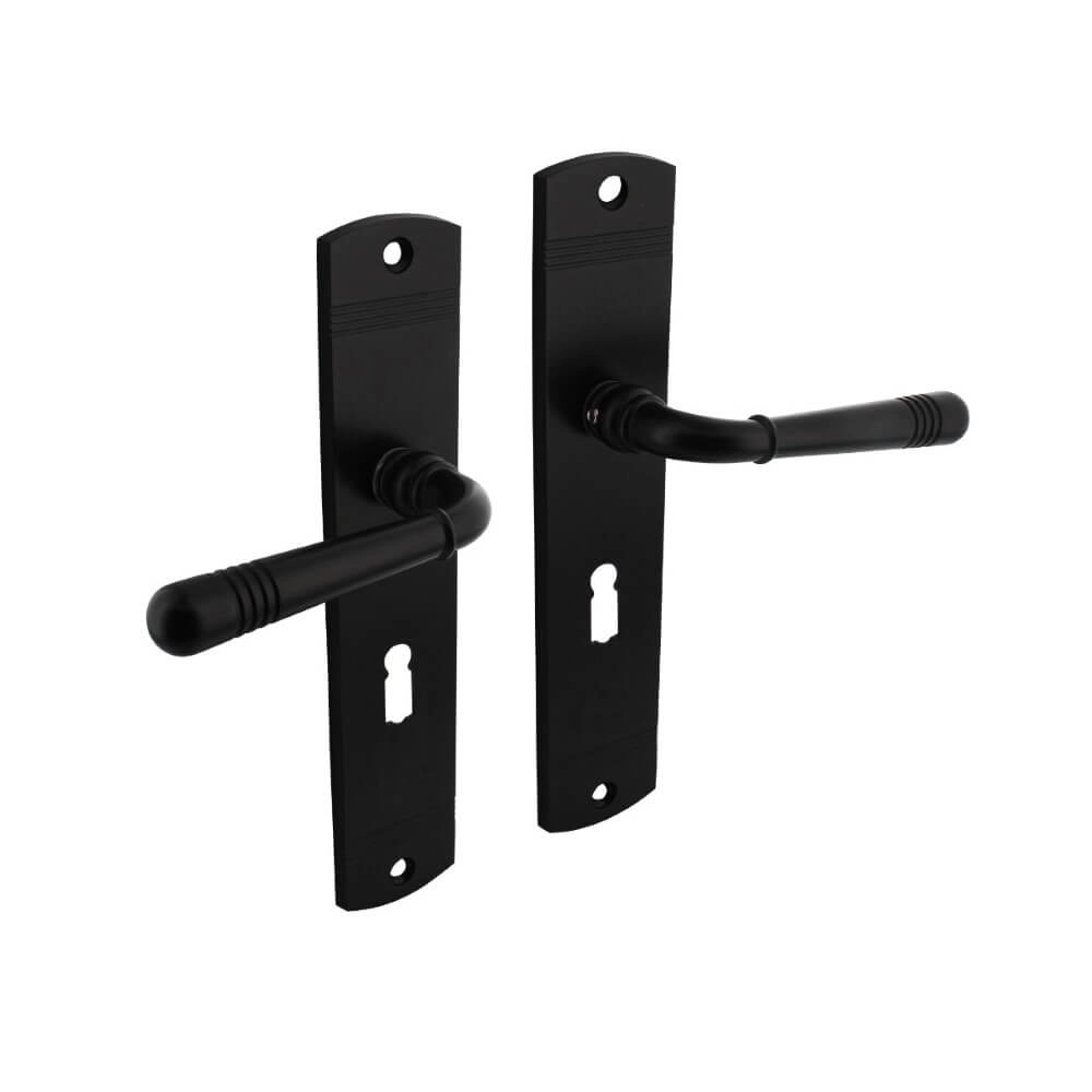 Door handle Helena Keyhole 56mm black