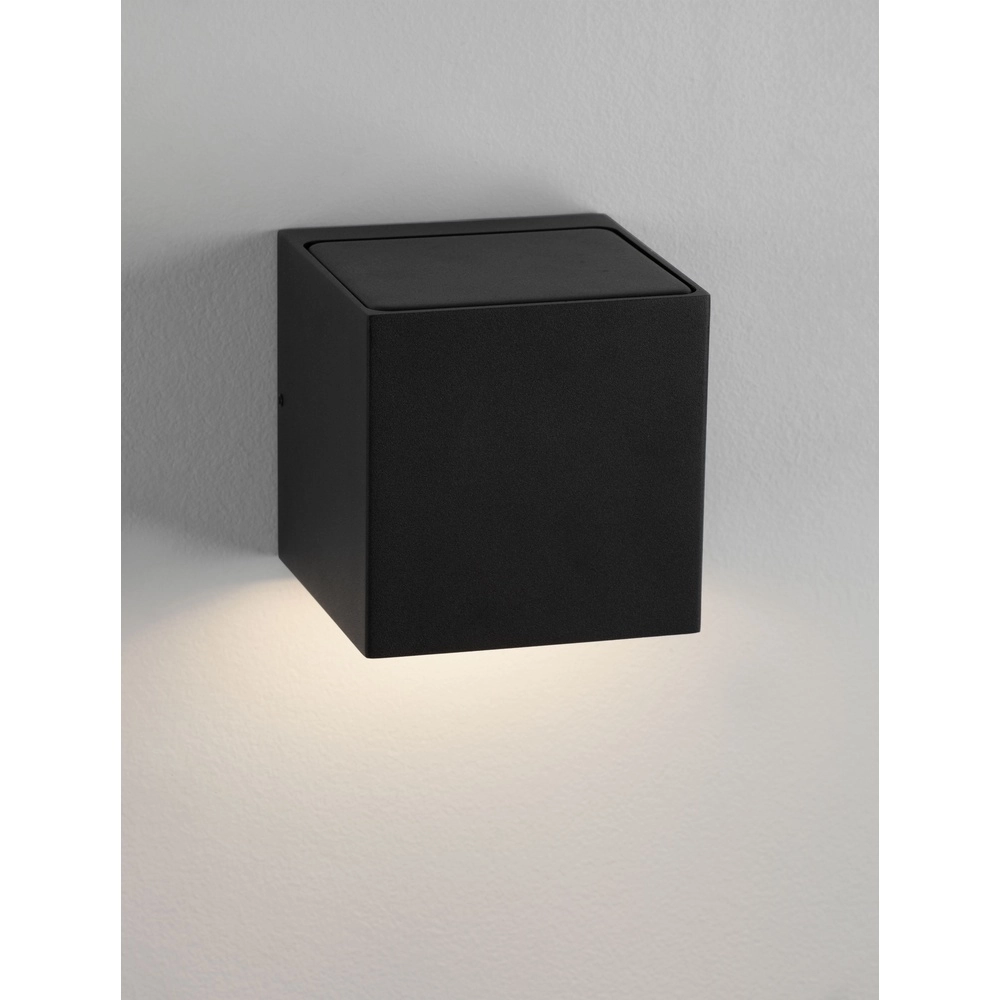 Design surface-mounted spotlight Rob black Lyora 5212017478610