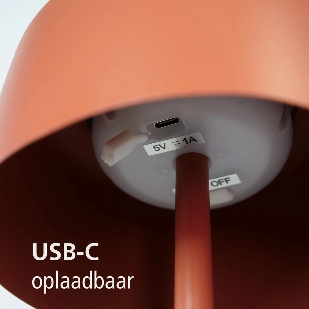Sleek patio lamp Roccanova Solar Red with USB Eglo 9008606355105