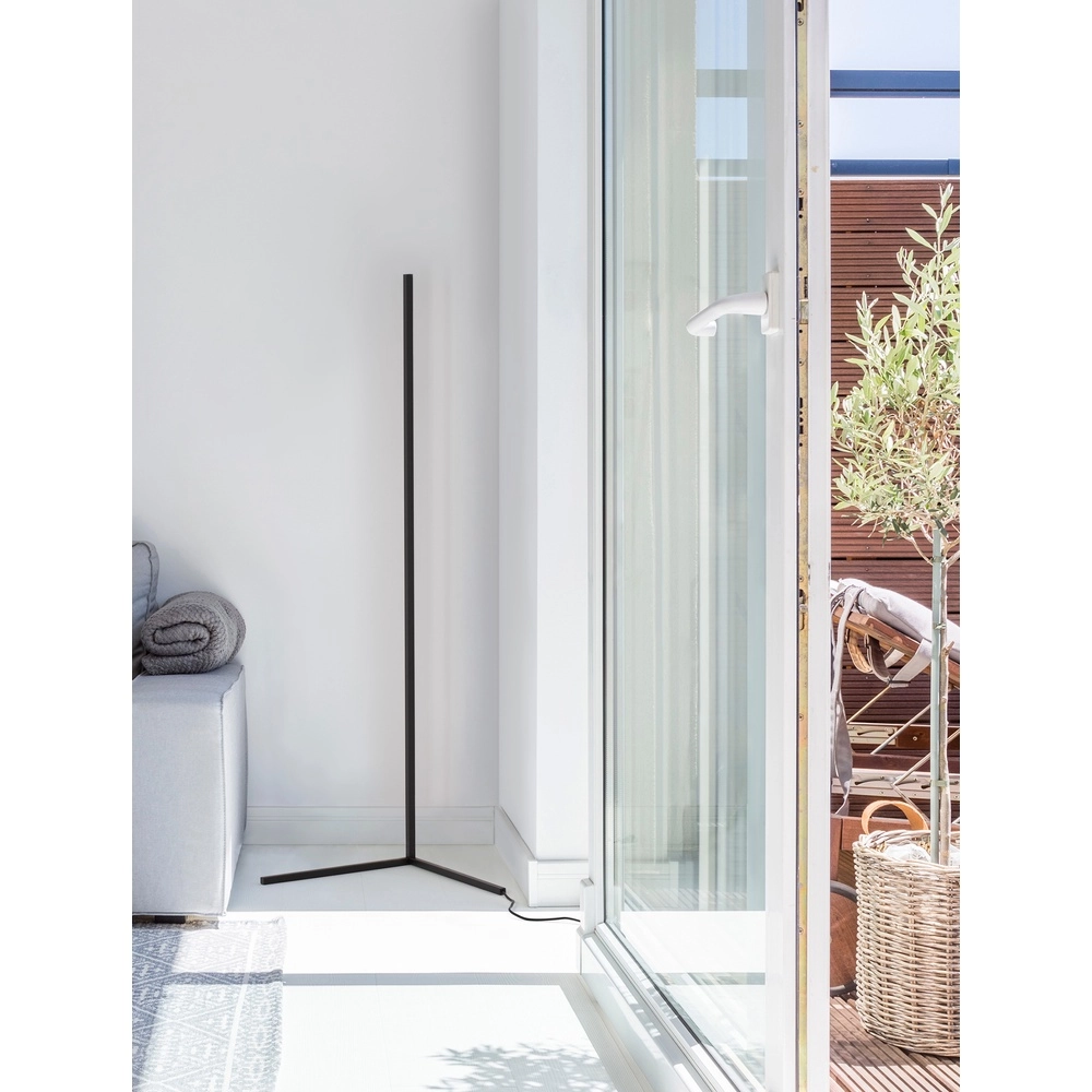 Floor lamp V-Line black Lyora 5212017433404